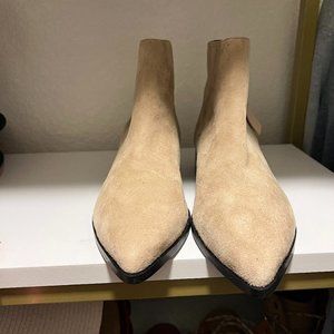 & Other Stories Chelsea Pointed Suede boots
